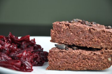 Ovesné brownies s červenou řepou (bez mouky)