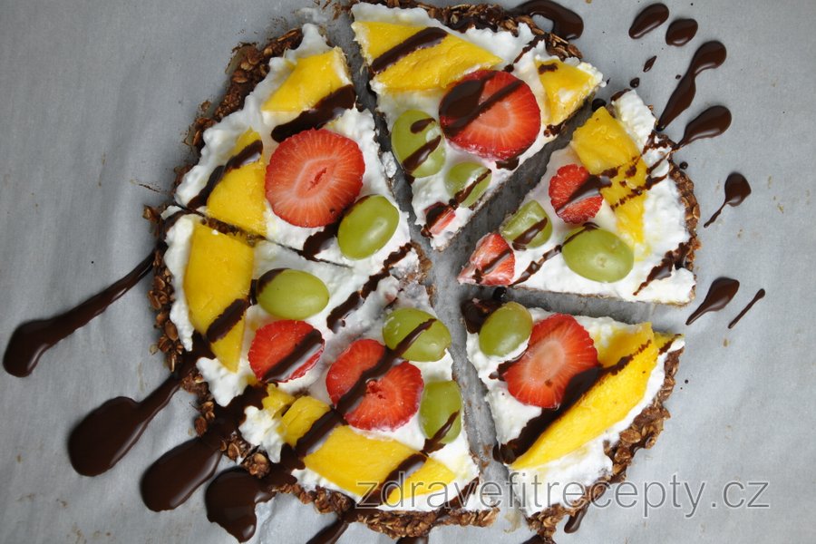 Fit ovesná ovocná pizza