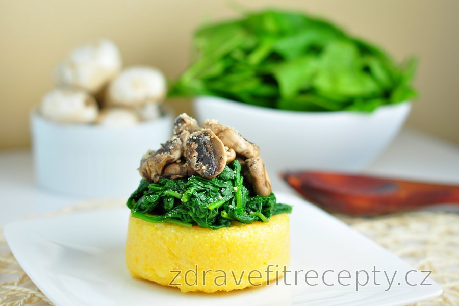 Polenta se špenátem a žampiony